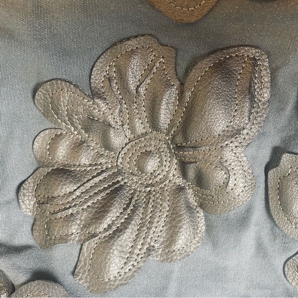 Big Buddha button snap Large Tote Bag Bronze Metallic Flowers - Picture 8 of 10